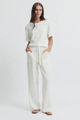 Yarra Trail Lily Tee