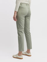 Yarra Trail Nova Jogger