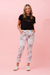 Caroline Morgan Leaf Print Jogger Pant