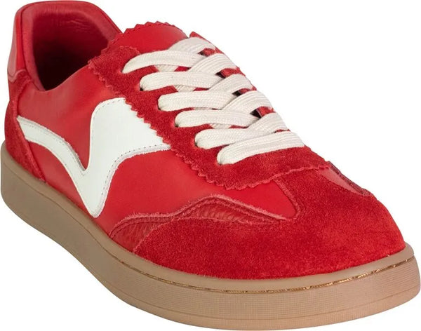Hinako Ocastro Sneaker