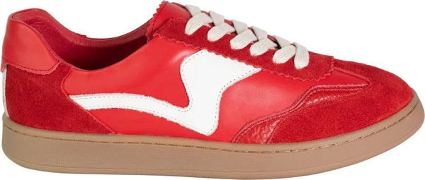 Hinako Ocastro Sneaker