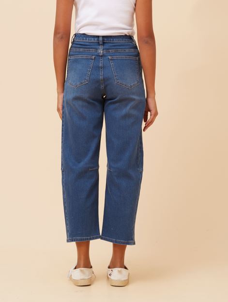 Jessie Crop Barrel Jean