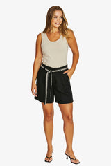 Jump Contrast Stitch Short