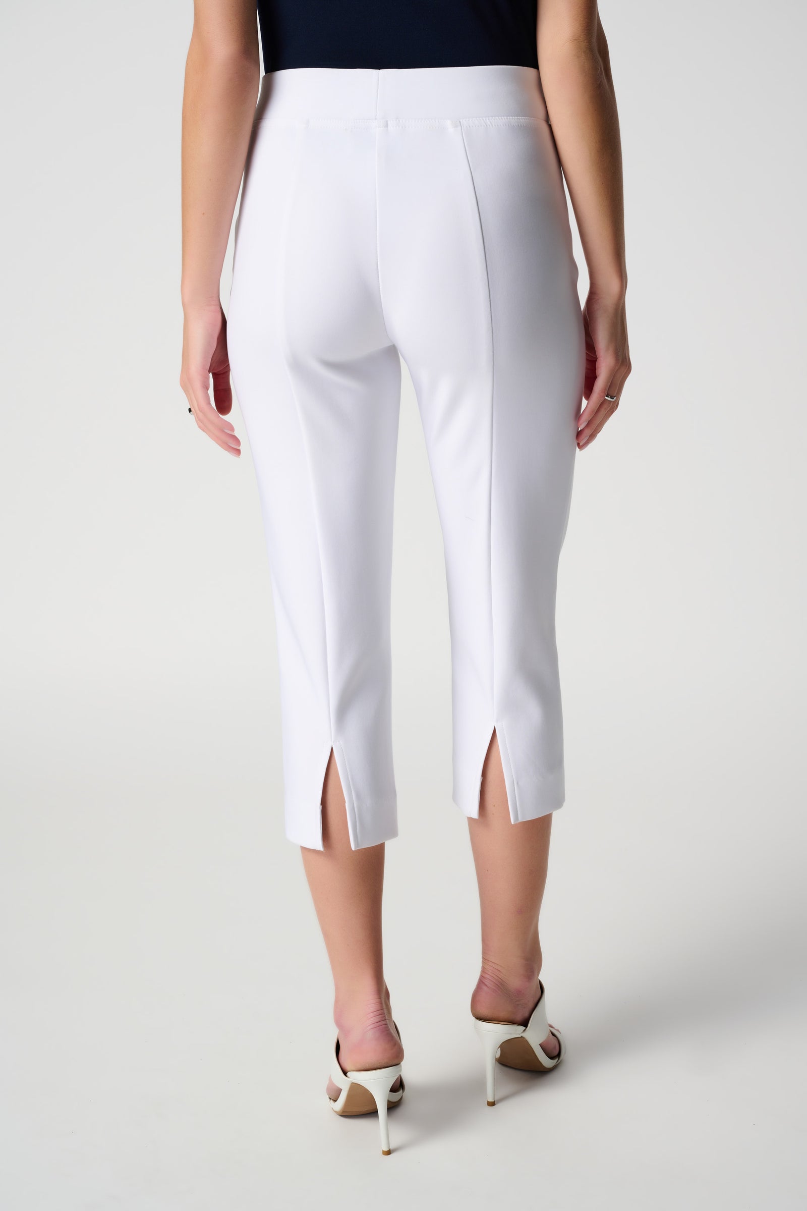 Joseph Ribkoff Classic Capri Pant – MODA In Fashion