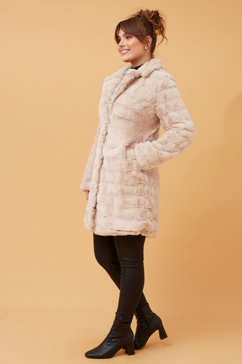Caroline Morgan Faux Fur Teddy Coat