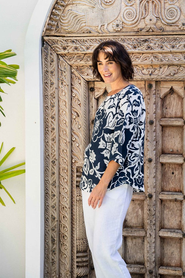 See Saw 100% Linen Boat Neck Top