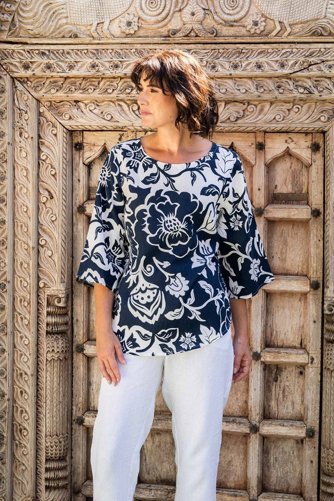 See Saw 100% Linen Boat Neck Top
